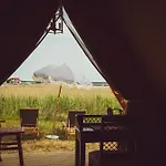 Mia Glamping Luxe tent *