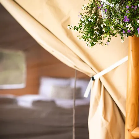 Mia Glamping Luxury tent Orissaare