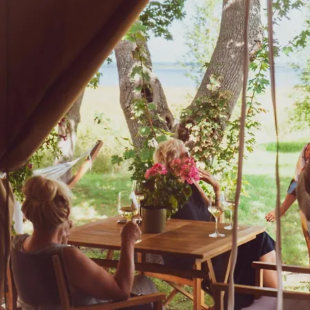 Mia Glamping Luxury tent Orissaare