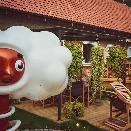 Mia Glamping Resort