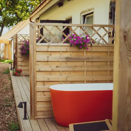 Resort Mia Glamping Orissaare