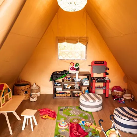 Mia Glamping Resort Orissaare